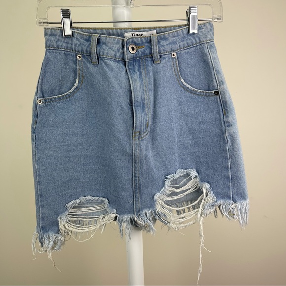 Tiger Mist Nikita denim skirt - Picture 2 of 6